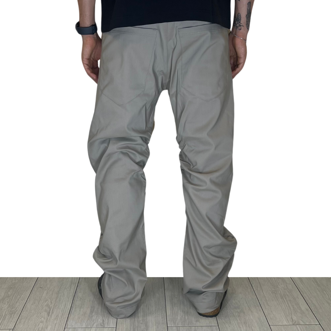 PANTALACCIO DETAILED
