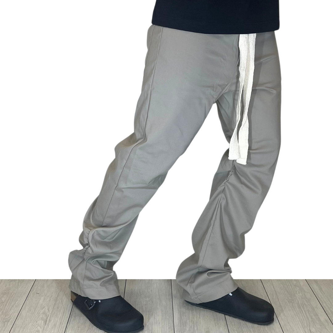 PANTALACCIO DETAILED