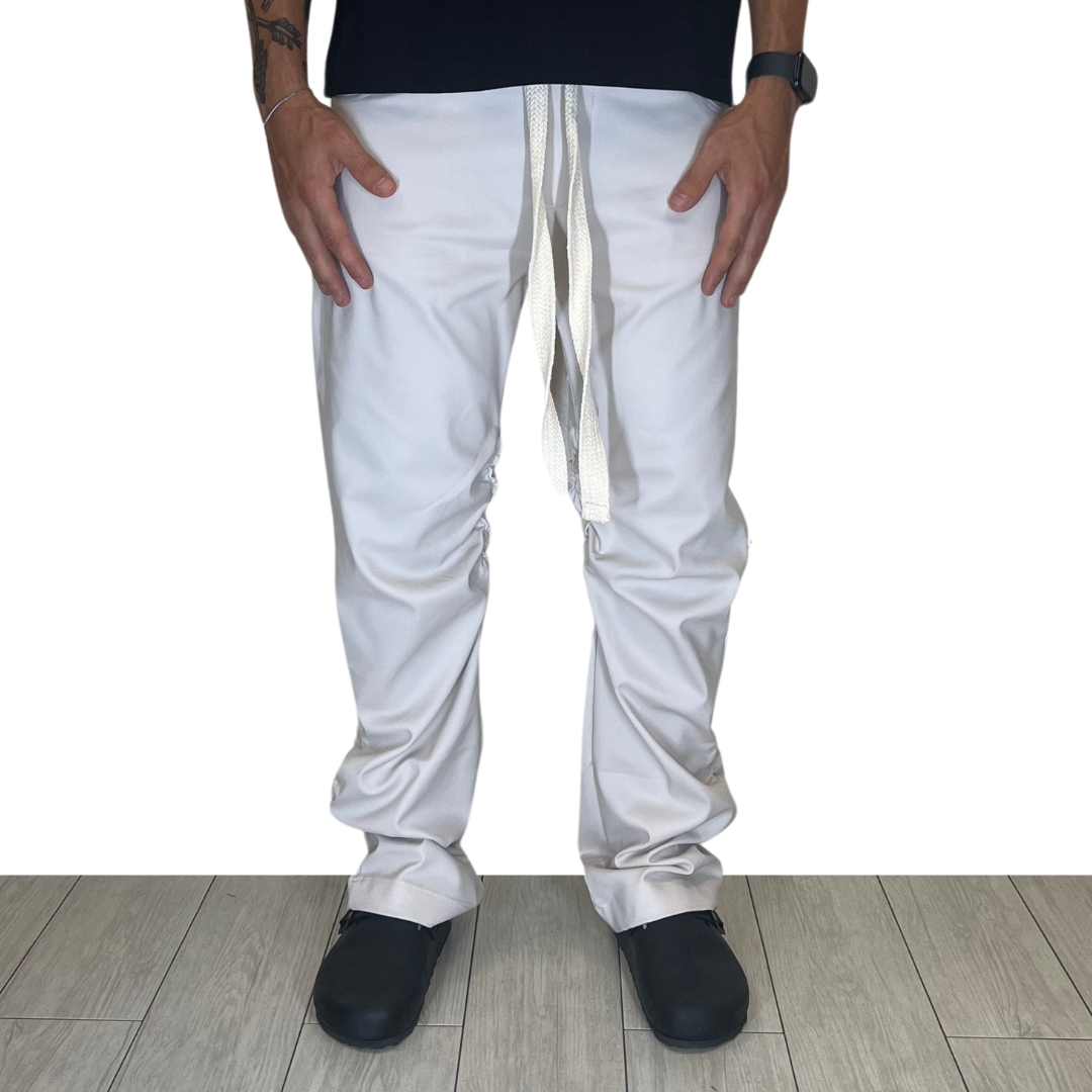 PANTALACCIO DETAILED